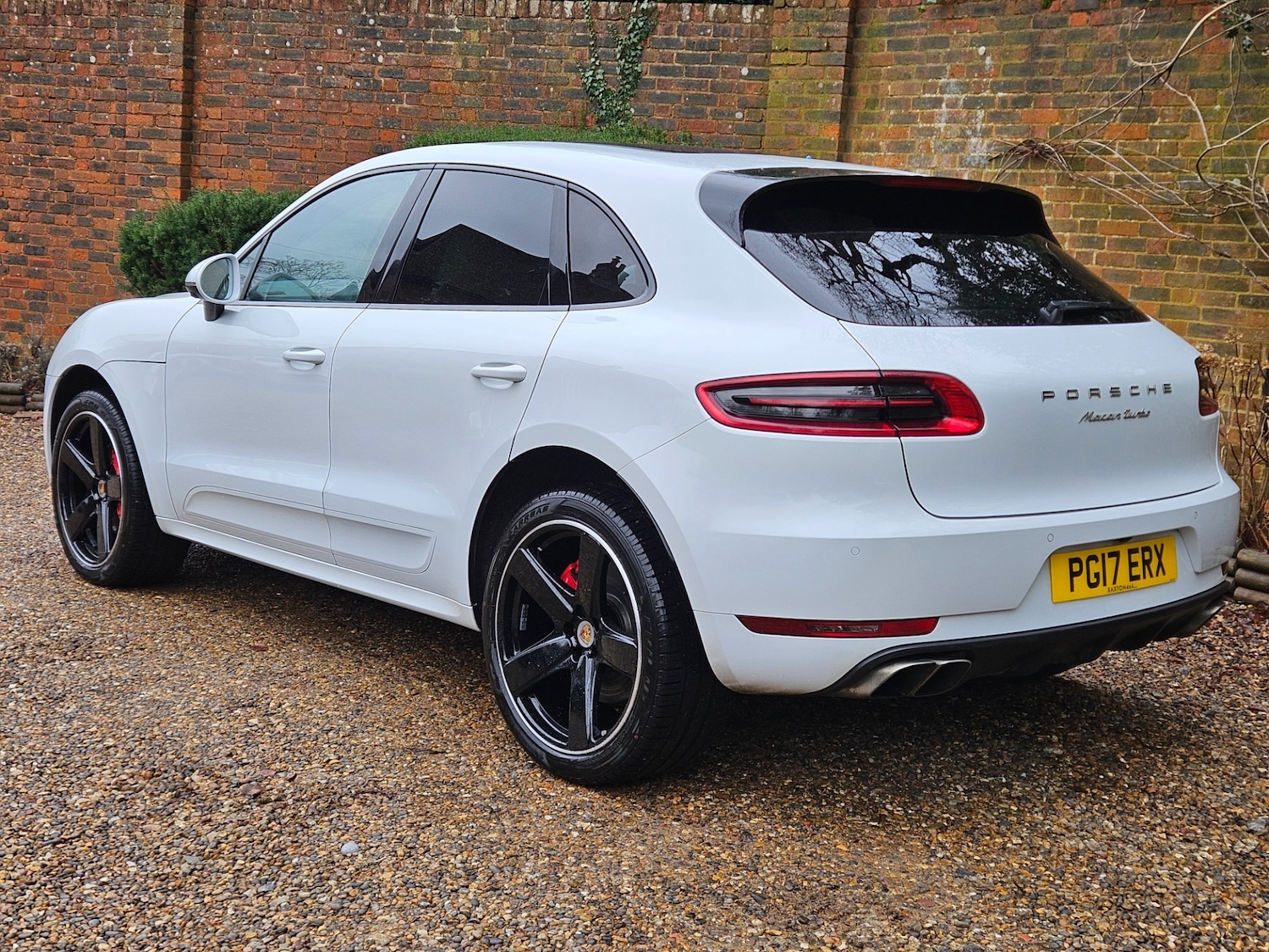 Used Porsche Macan 2017 for sale - 77208734: Photo 2