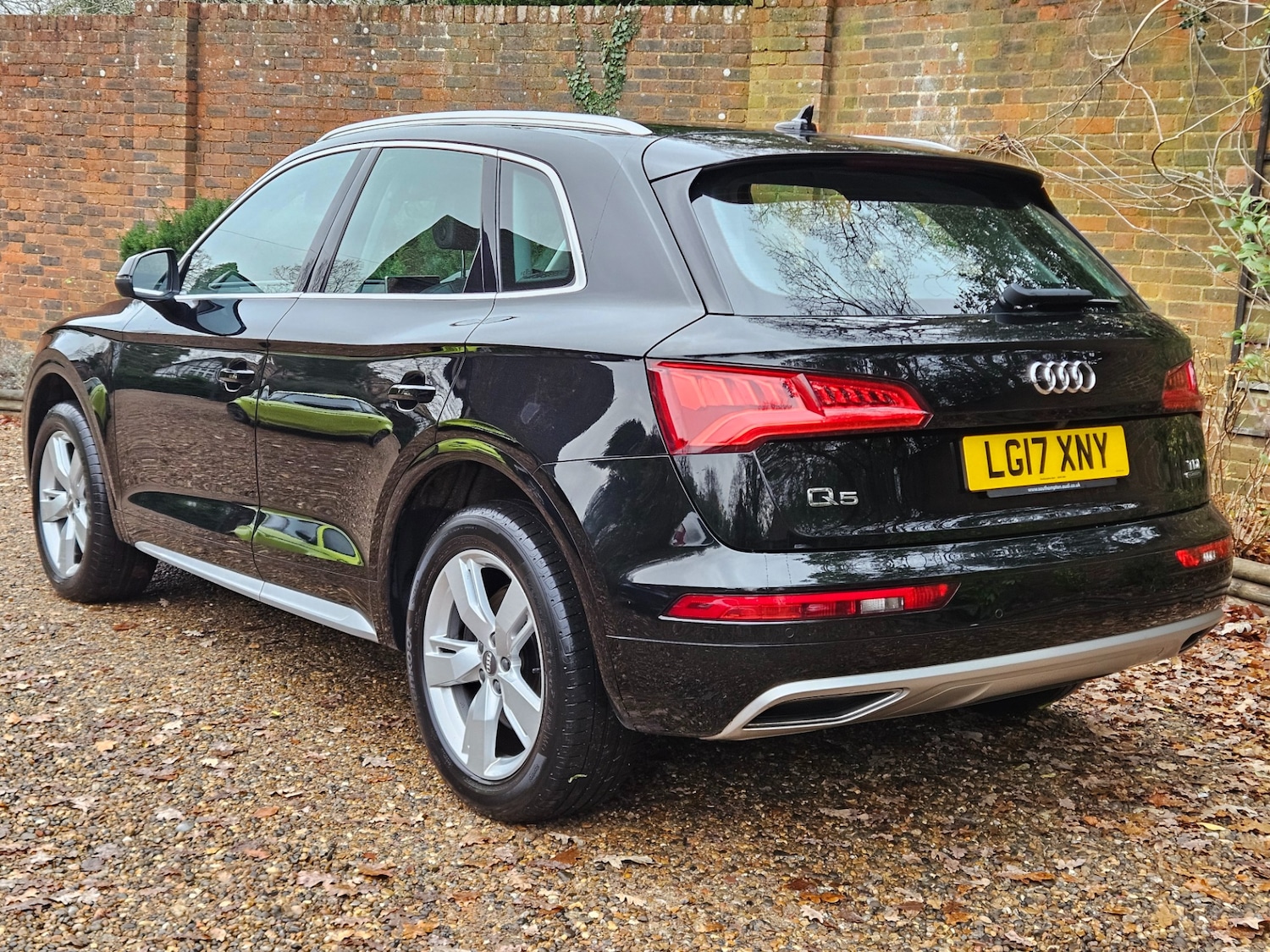 Used Audi Q5 2017 for sale - 76919799: Photo 2