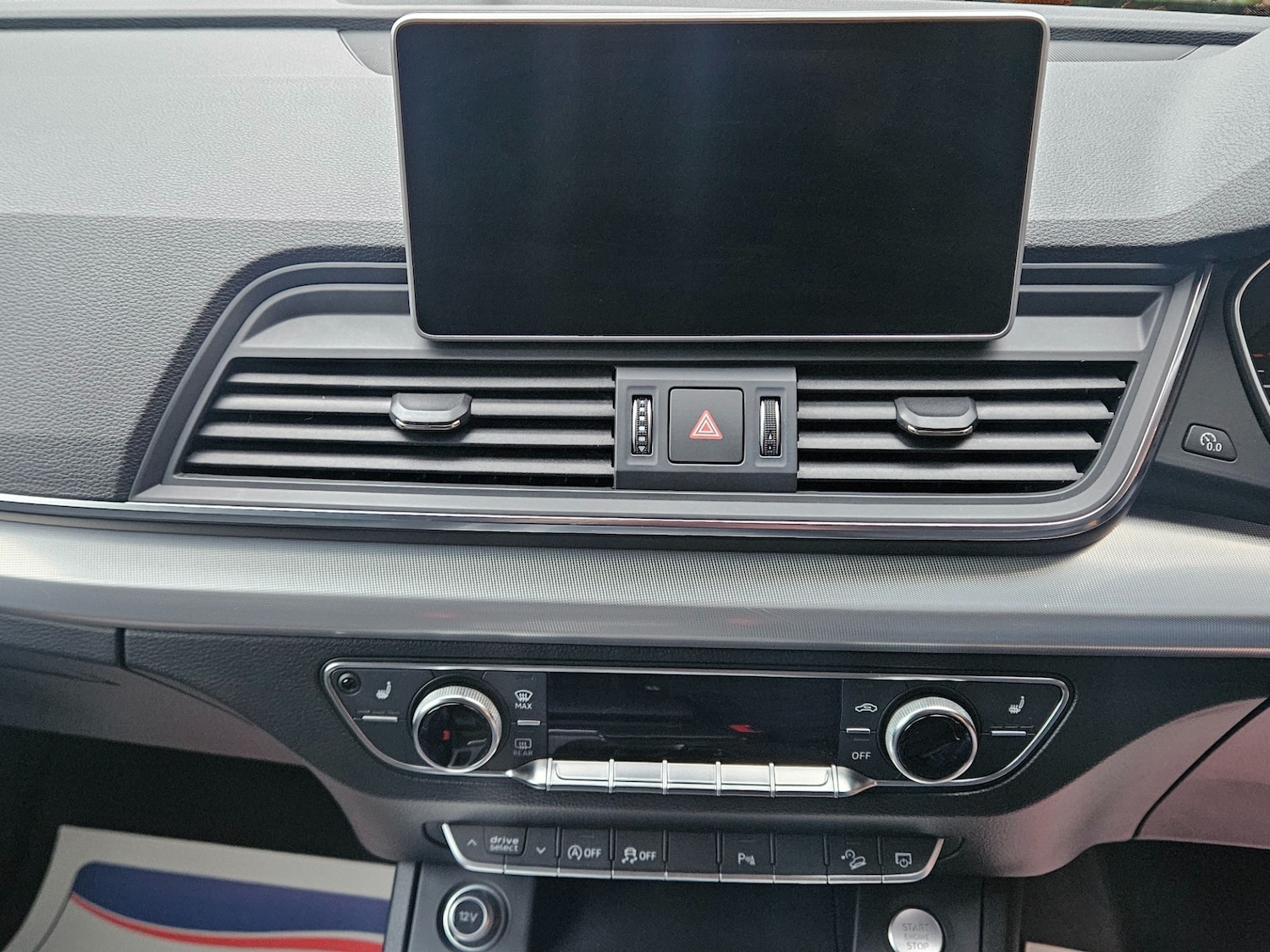 Used Audi Q5 2017 for sale - 76919799: Photo 27