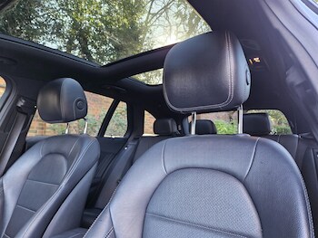 Used Mercedes-Benz C Class 2015 for sale - 77435326: Photo