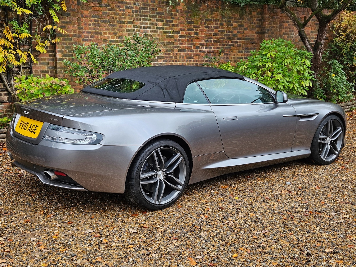 Used Aston Martin Virage 2012 for sale - 76879626: Photo 14