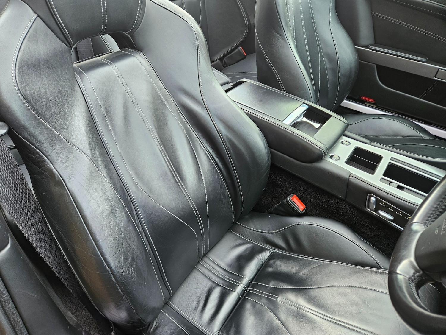 Used Aston Martin Virage 2012 for sale - 76879626: Photo 38