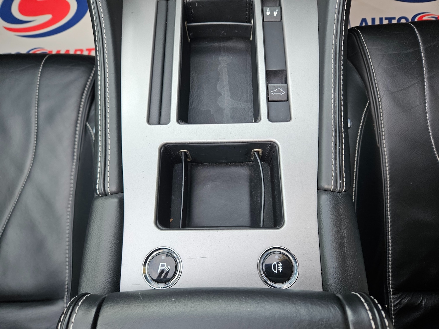 Used Aston Martin Virage 2012 for sale - 76879626: Photo 44