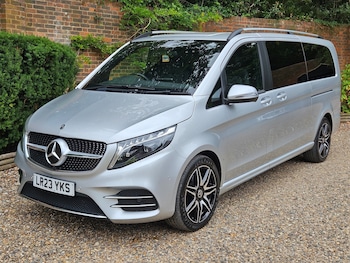Used Mercedes-Benz V-Class 2023 for sale - 75735544: Photo