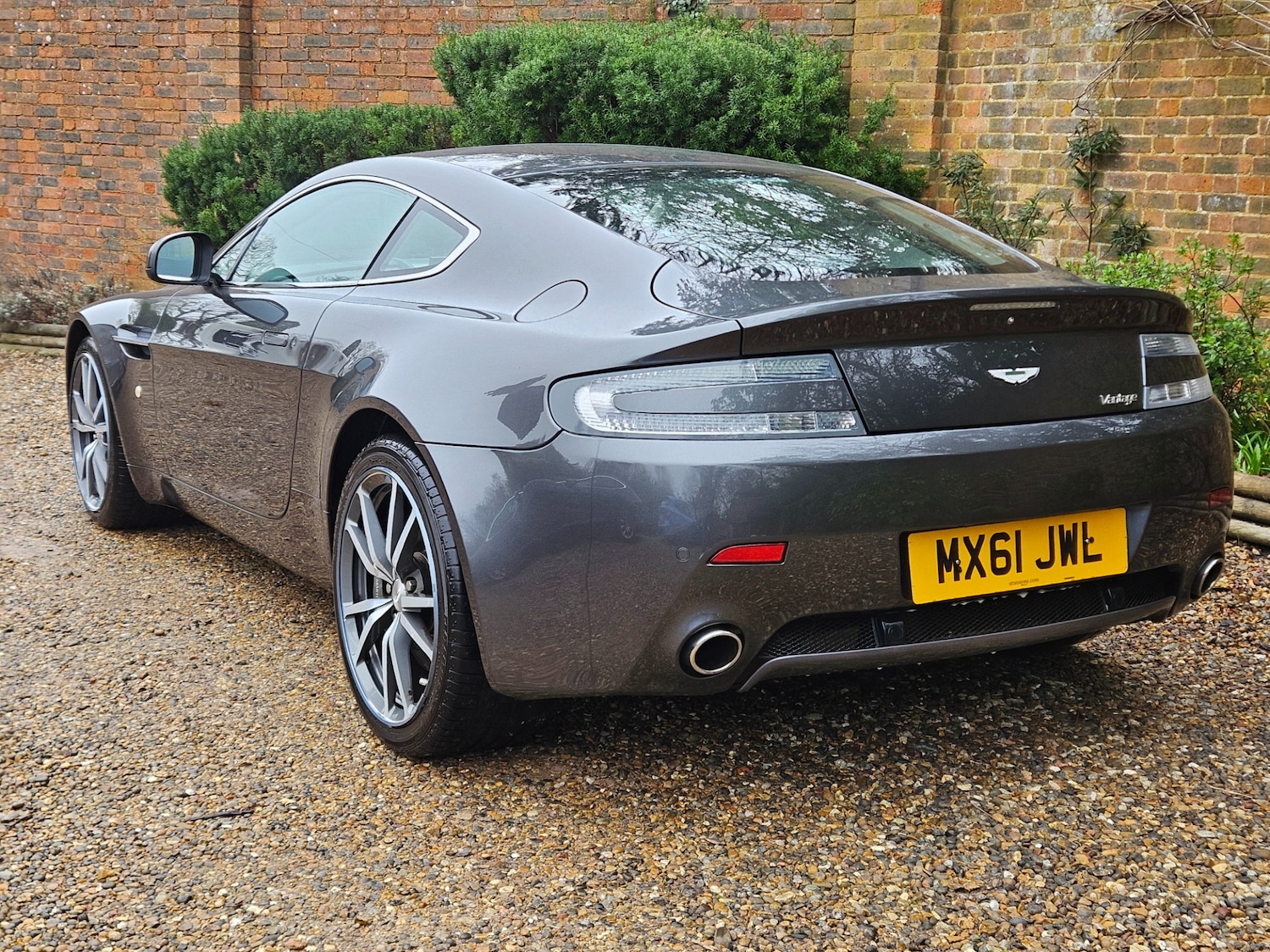 Used Aston Martin Vantage 2012 for sale - 77789921: Photo 14