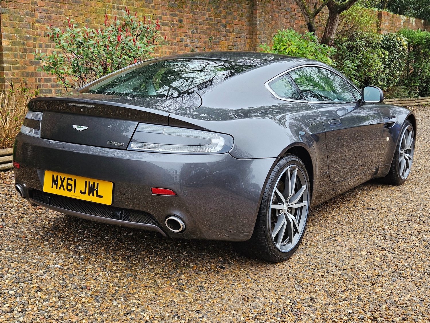 Used Aston Martin Vantage 2012 for sale - 77789921: Photo 25