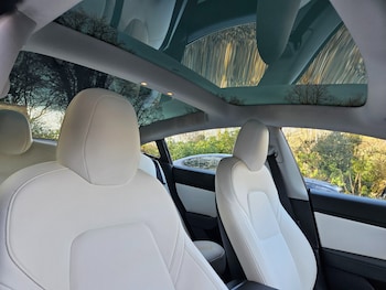 Used Tesla Model 3 2019 for sale - 77589812: Photo