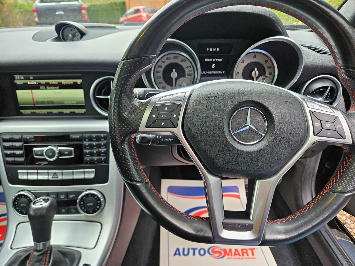 Used Mercedes-Benz SLK 2015 for sale - 78108987: Photo 4