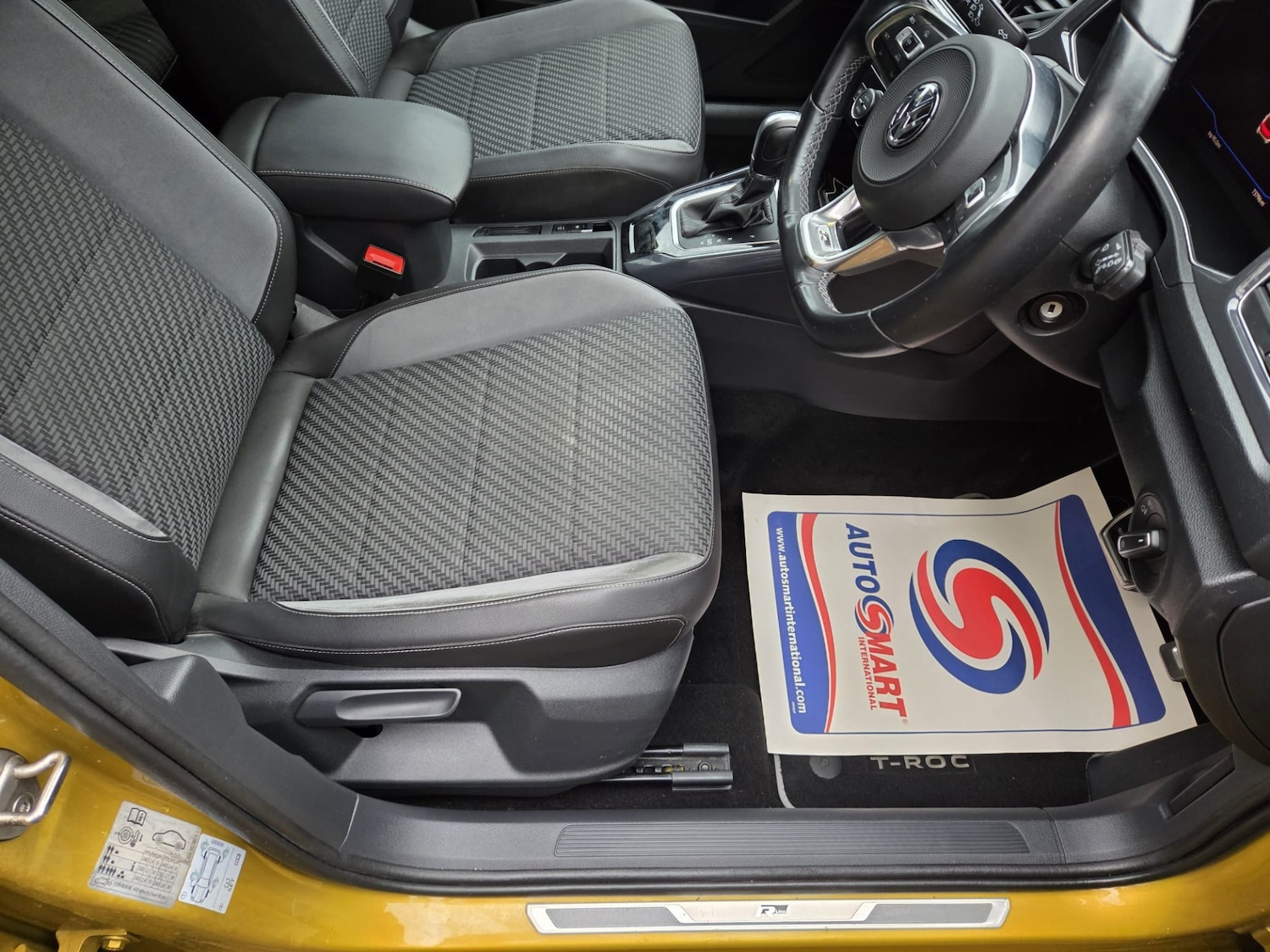 Used Volkswagen T-Roc 2018 for sale - 77180327: Photo 28