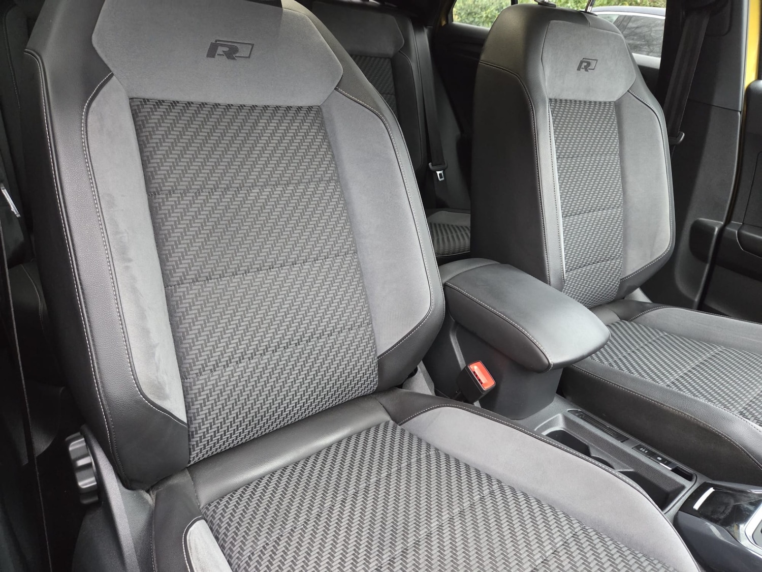 Used Volkswagen T-Roc 2018 for sale - 77180327: Photo 30