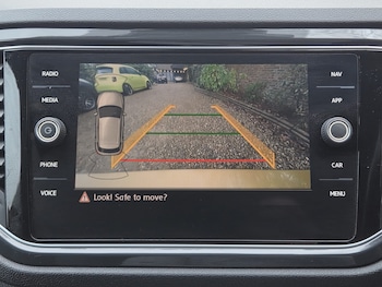 Used Volkswagen T-Roc 2018 for sale - 77180327: Photo