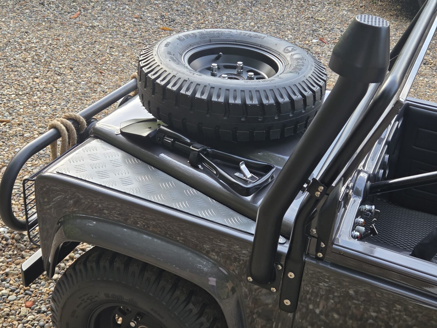 Used Land Rover Defender for sale - 75910694: Photo 3