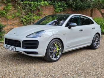 2019 (69) - E-Hybrid Turbo S 5dr Tiptronic S