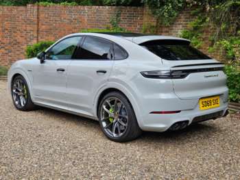 Used Porsche Cayenne 2019 for sale - 74902762: Photo