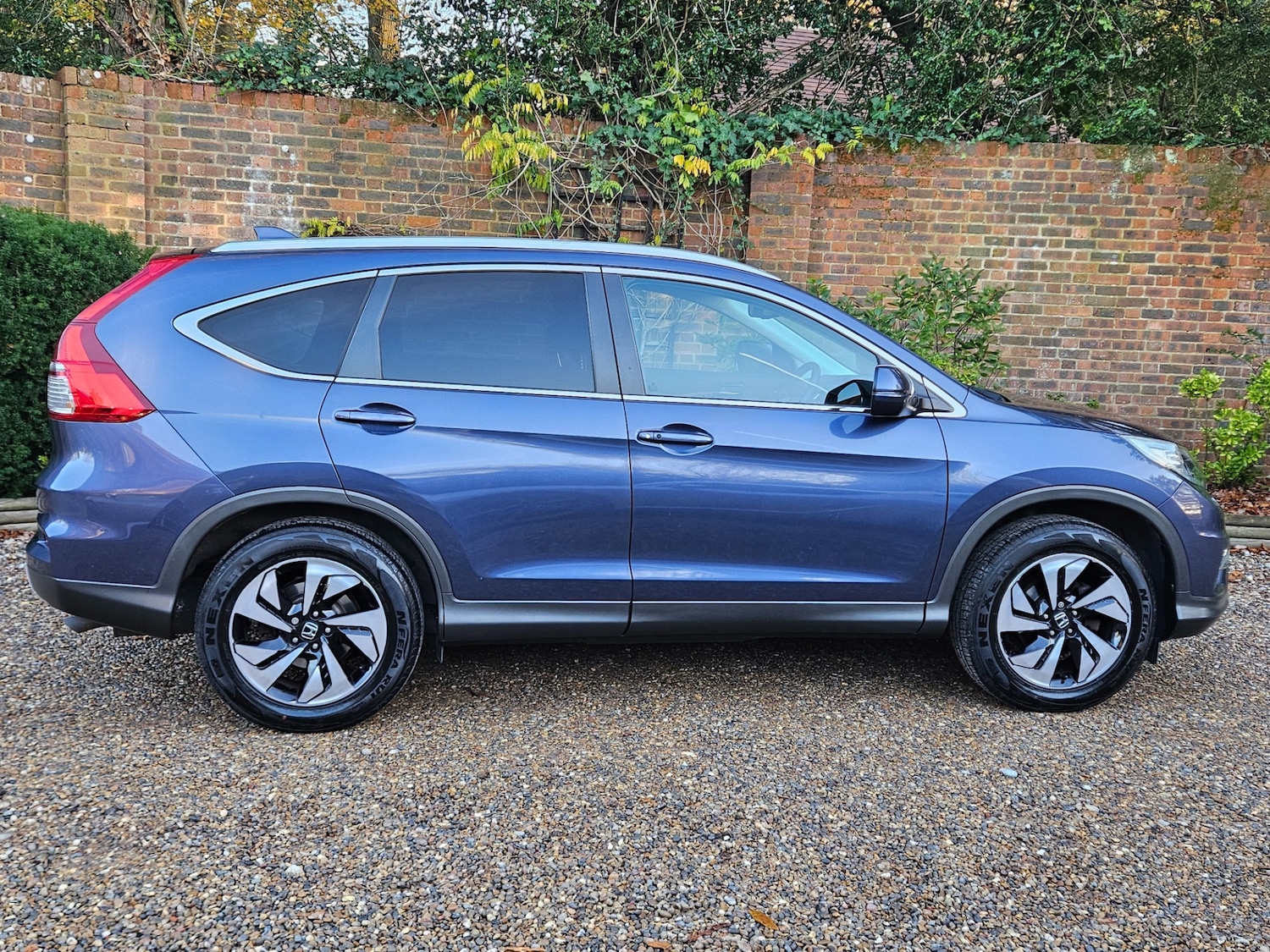 Used Honda CR-V 2017 for sale - 76879745: Photo 25