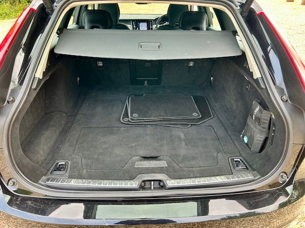 Used Volvo V90 2019 for sale - 74855254: Photo 14