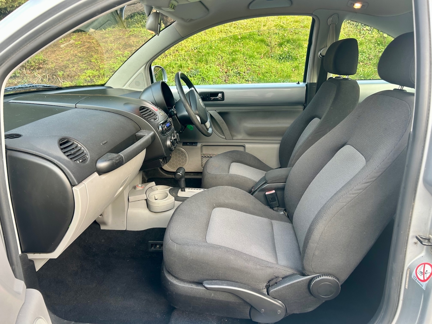 Used Volkswagen Beetle 2005 for sale - 77099941: Photo 10