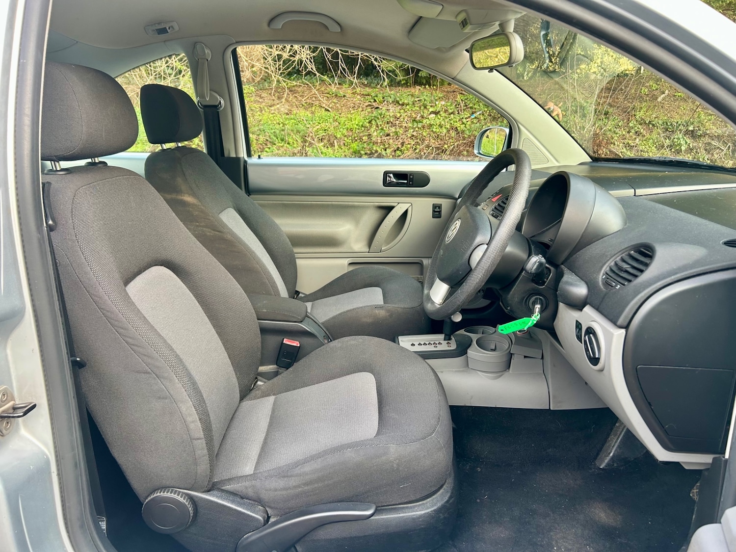 Used Volkswagen Beetle 2005 for sale - 77099941: Photo 11