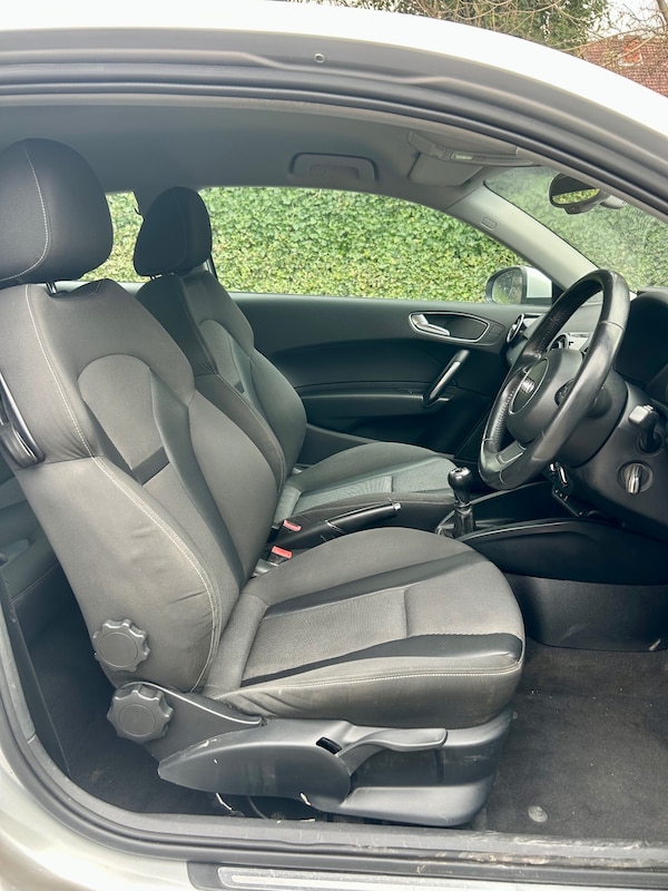 Used Audi A1 2011 for sale - 73890131: Photo 13