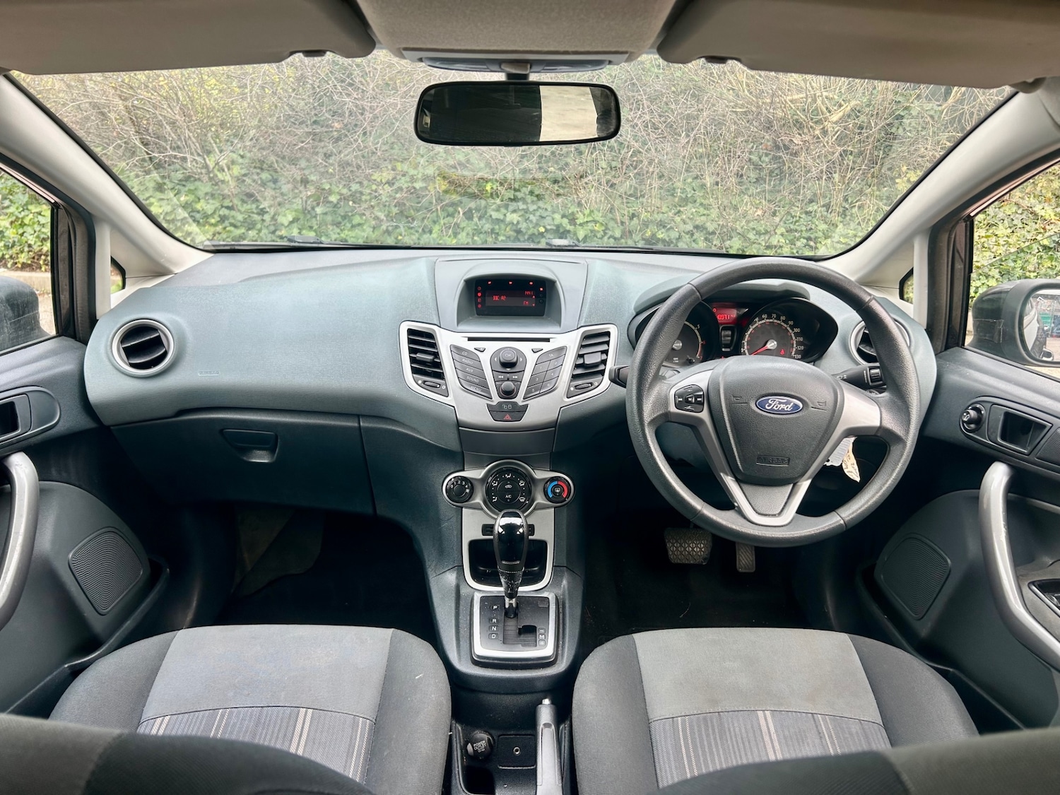 Used Ford Fiesta 2010 for sale - 76594938: Photo 10