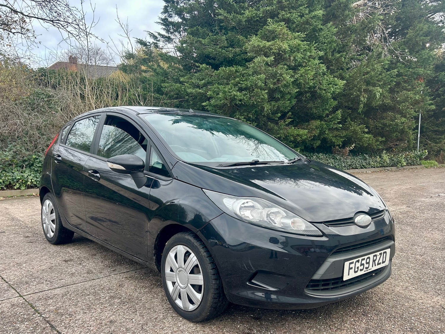 Used Ford Fiesta 2010 for sale - 76594938: Photo 2