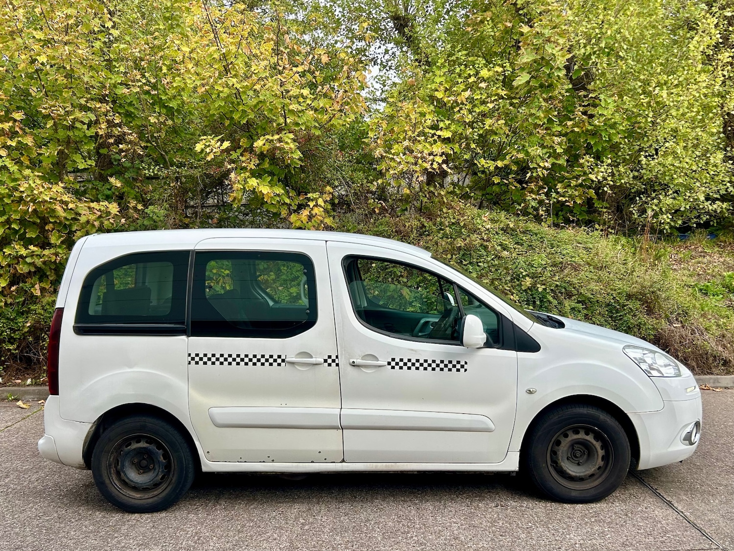 Used Peugeot Partner Tepee 2015 for sale - 76048750: Photo 5