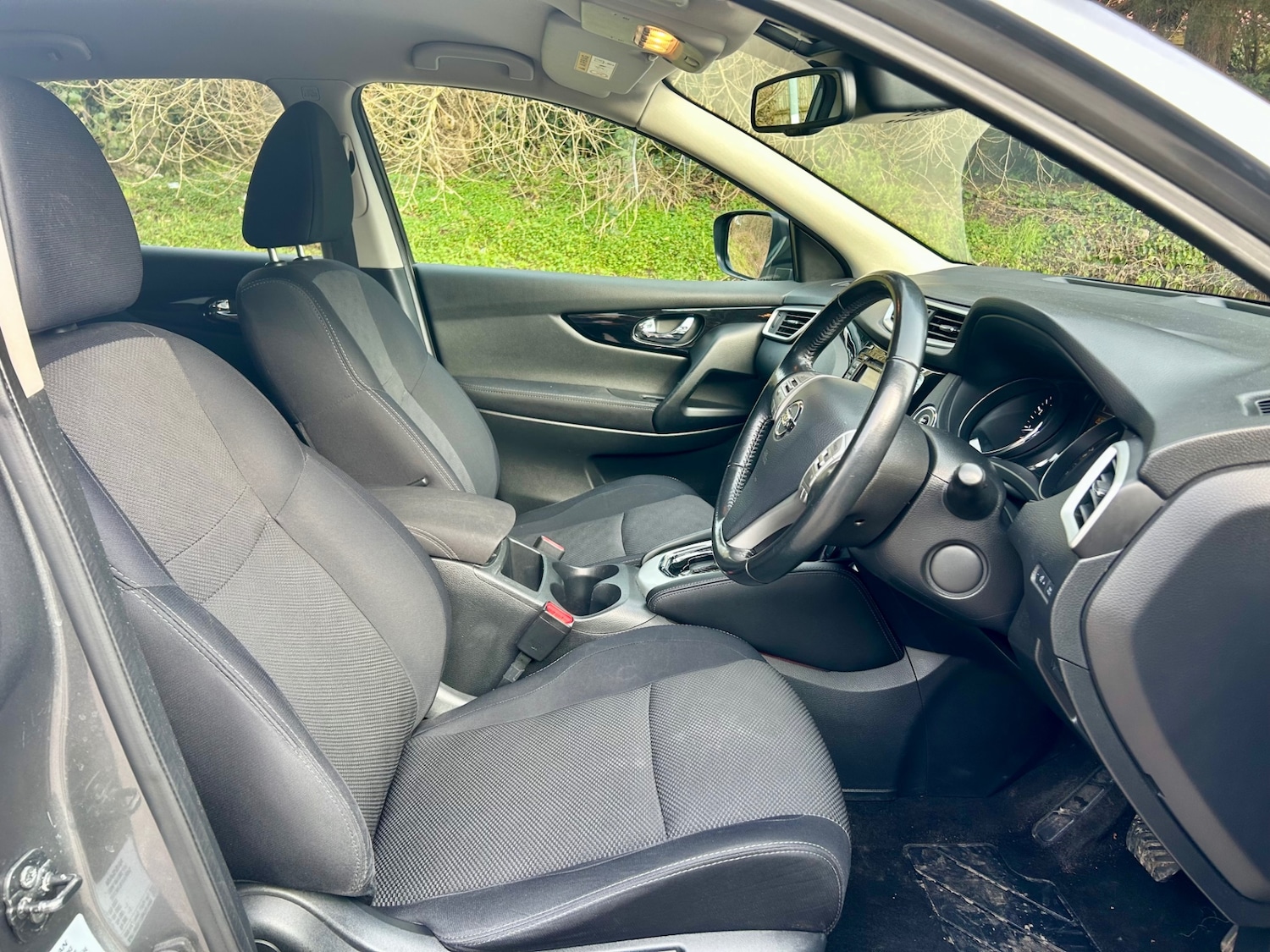 Used Nissan Qashqai 2016 for sale - 77630737: Photo 12