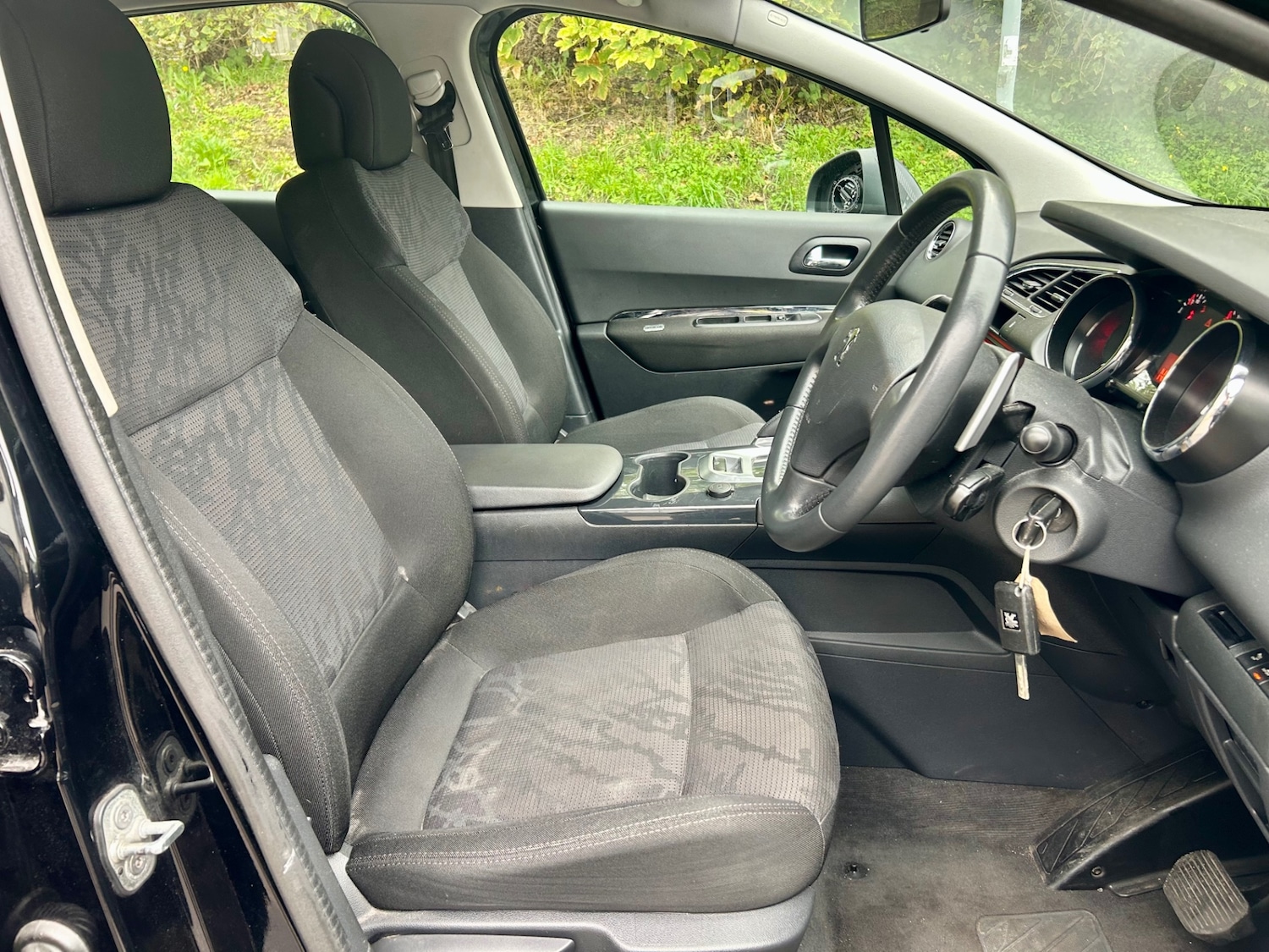 Used Peugeot 3008 2010 for sale - 76275080: Photo 11