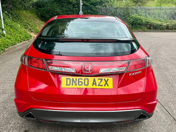 Used Honda Civic 2010 for sale - 74760377: Photo 6