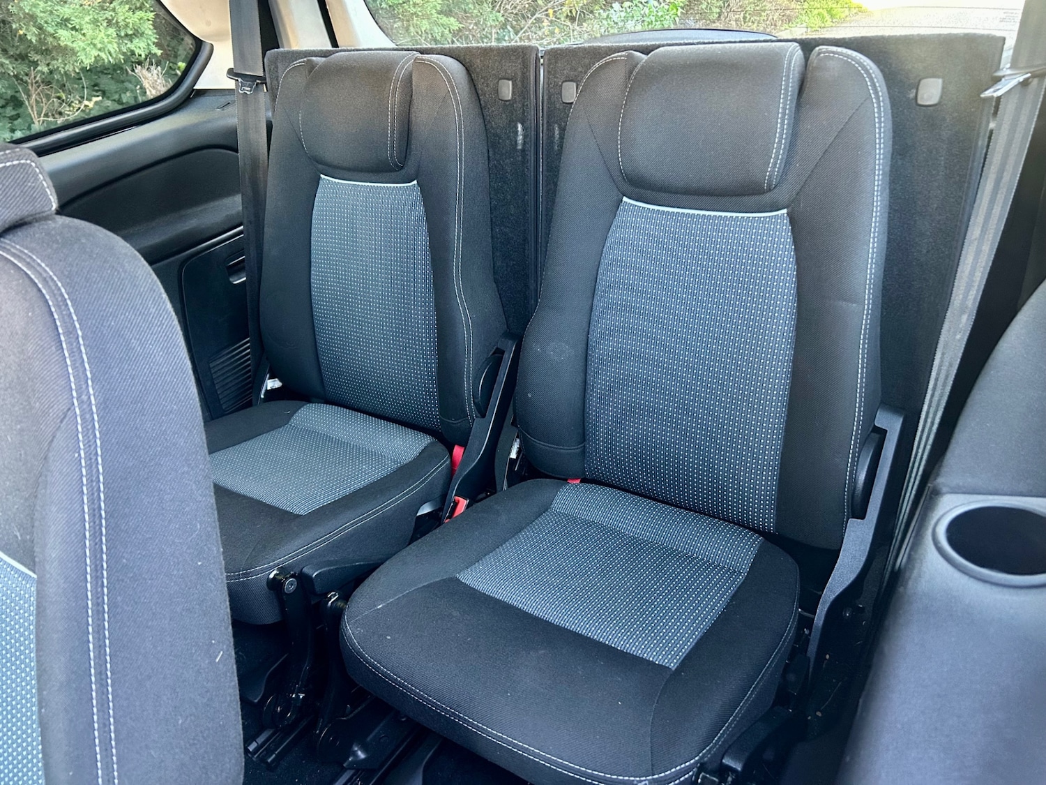 Used Ford Galaxy 2014 for sale - 77630676: Photo 12