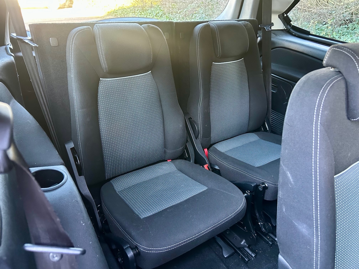 Used Ford Galaxy 2014 for sale - 77630676: Photo 16