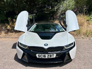 Used BMW i8 2016 for sale - 79324070: Photo