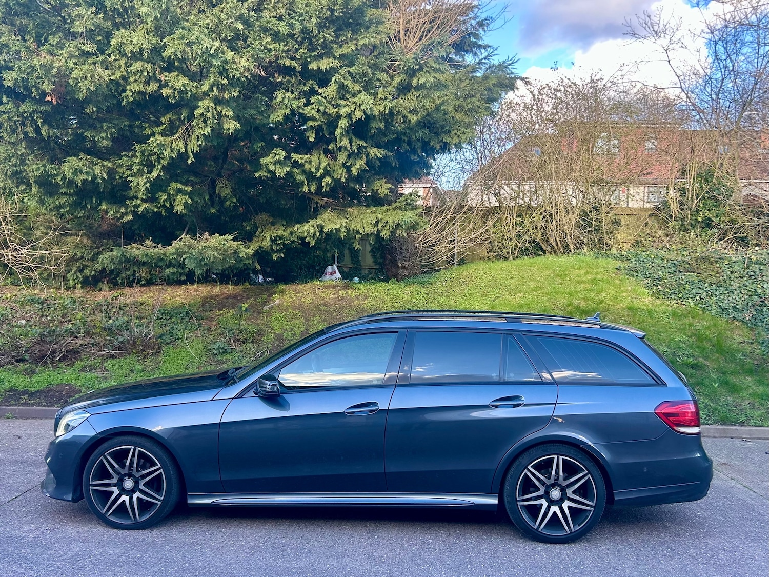 Used Mercedes-Benz E Class 2015 for sale - 77890276: Photo 8