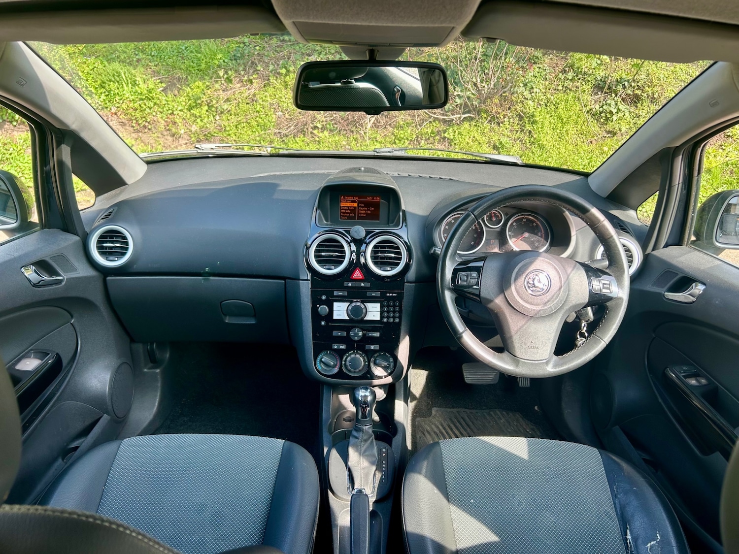 Used Vauxhall Corsa 2009 for sale - 77976888: Photo 10