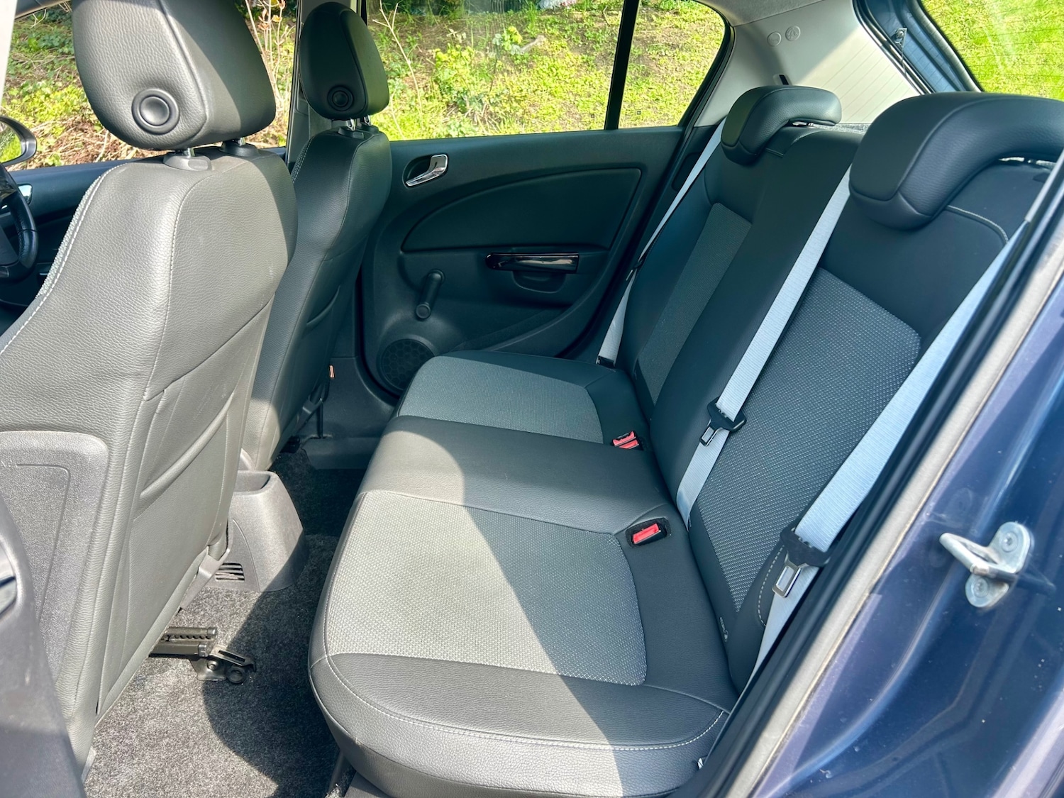 Used Vauxhall Corsa 2009 for sale - 77976888: Photo 12