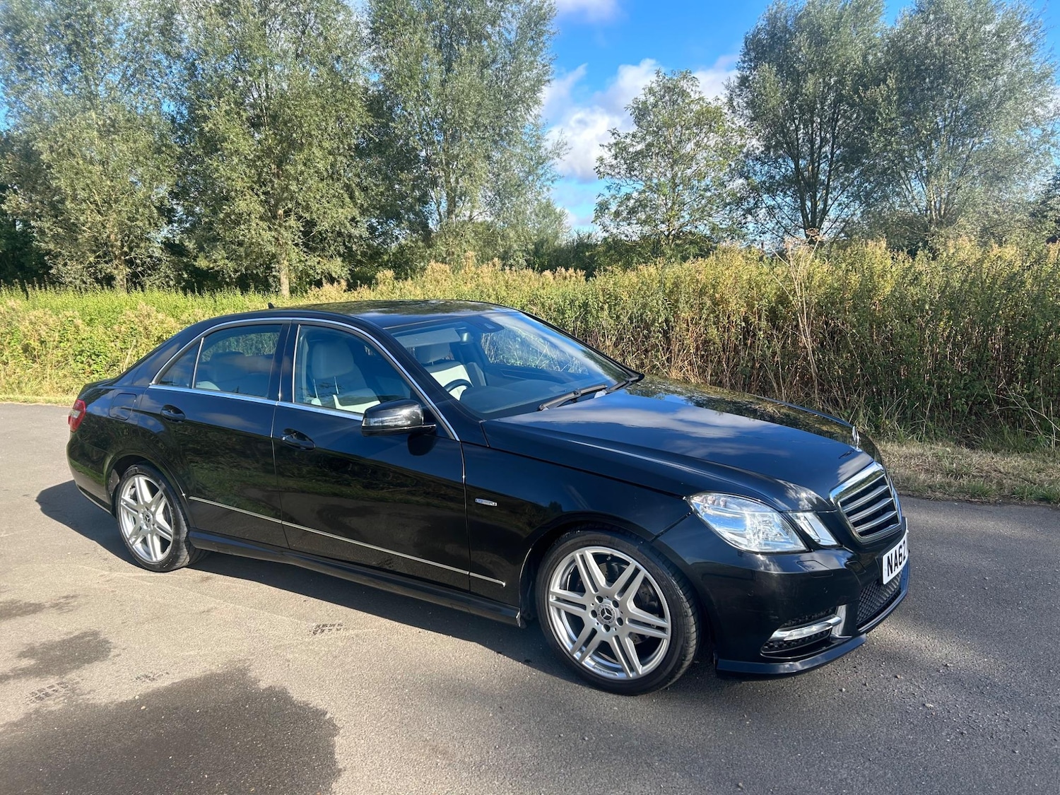 Used Mercedes-Benz E Class 2012 for sale - 76991013: Photo 4