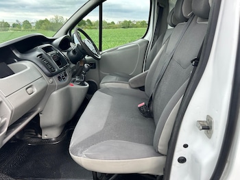 Used Vauxhall Vivaro 2014 for sale - 78505029: Photo