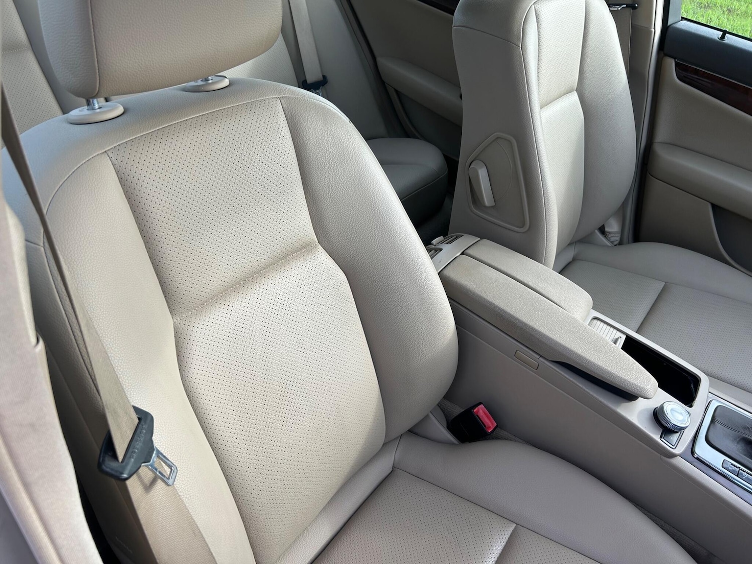 Used Mercedes-Benz C Class 2009 for sale - 76348867: Photo 8
