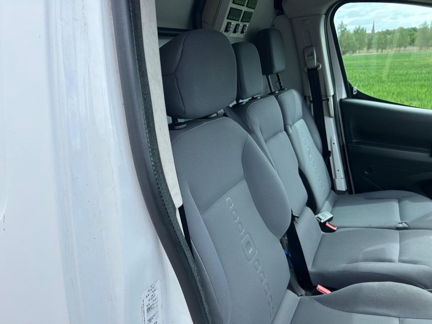 Used Citroen Berlingo 2013 for sale - 76988849: Photo 7