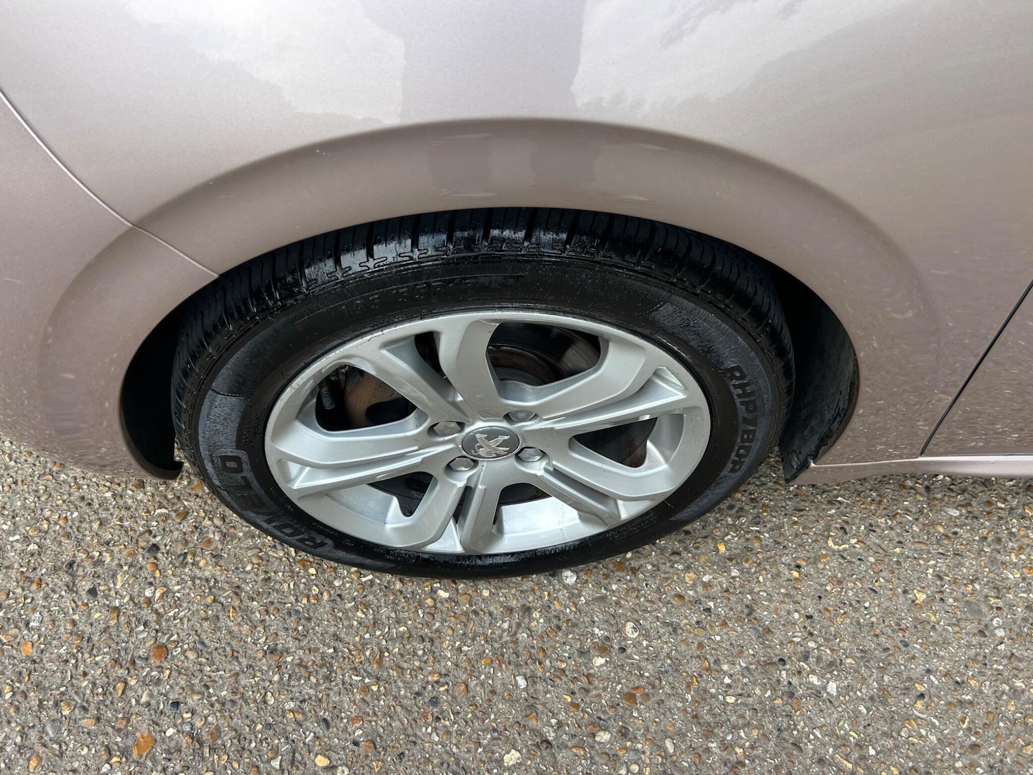 Used Peugeot 208 2013 for sale - 78072777: Photo 10