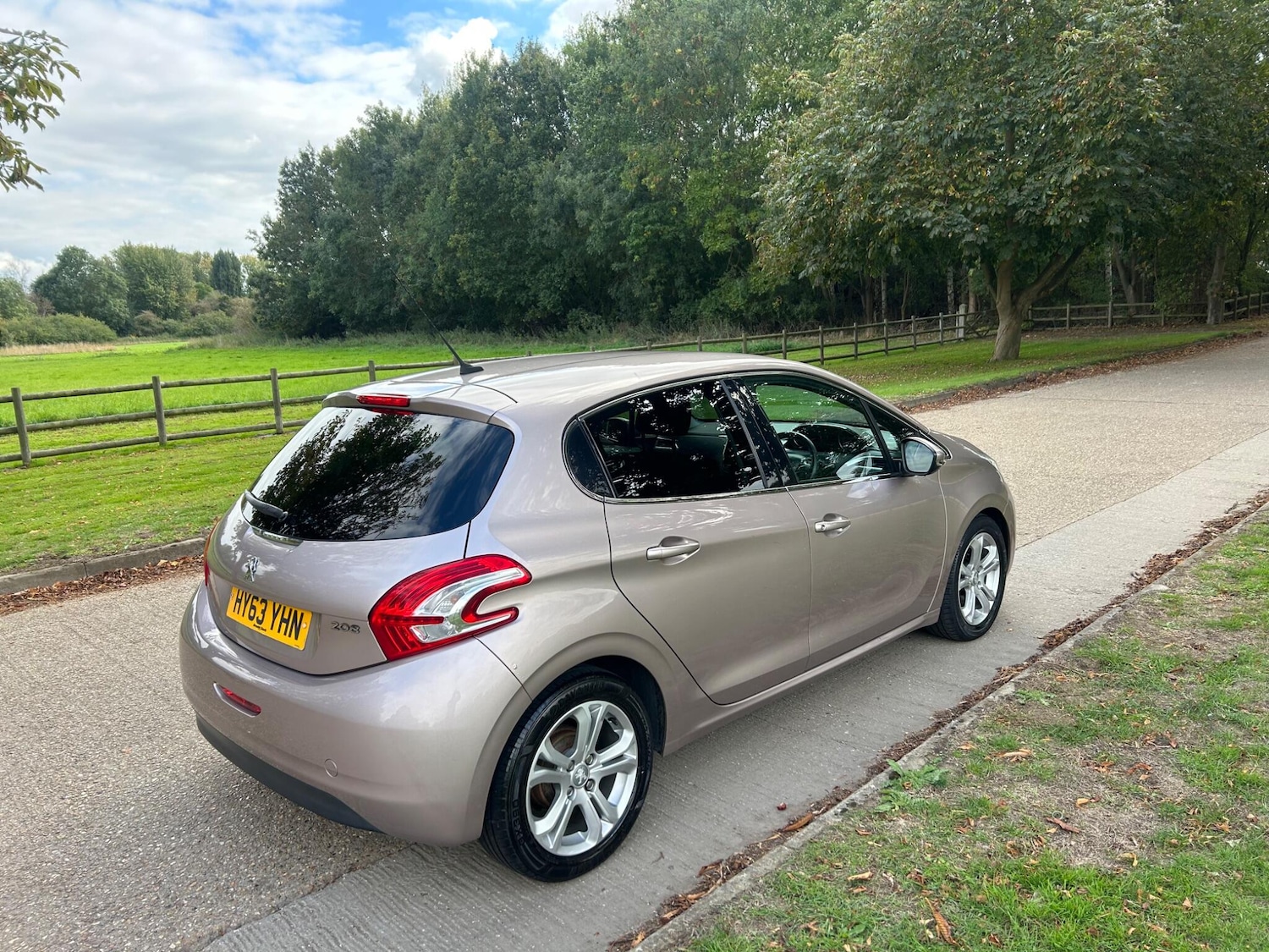 Used Peugeot 208 2013 for sale - 78072777: Photo 21