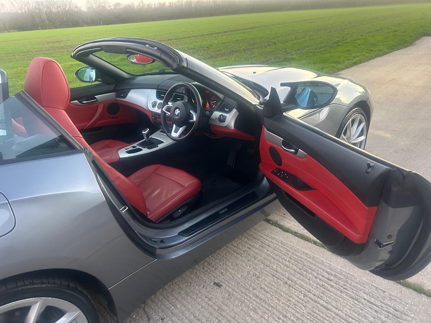 Used BMW Z4 2011 for sale - 77015317: Photo 4