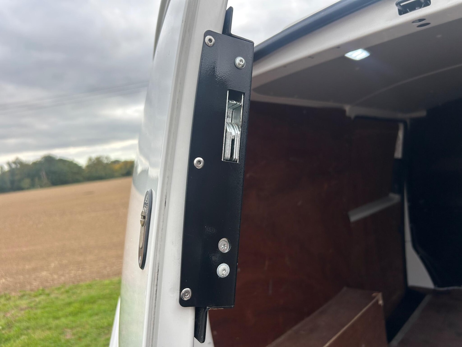 Used Volkswagen Transporter 2021 for sale - 76201250: Photo 11