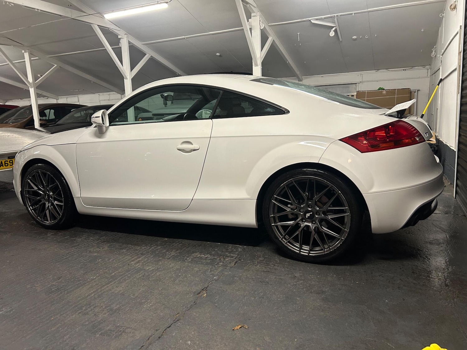 Used Audi TT 2011 for sale - 76584800: Photo 8