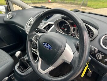 Used Ford Fiesta 2012 for sale - 78018852: Photo