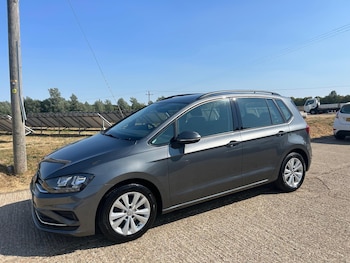 Used Volkswagen Golf SV 2018 for sale - 79361310: Photo