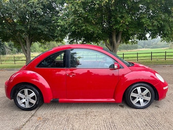 Used Volkswagen Beetle 2006 for sale - 75448526: Photo