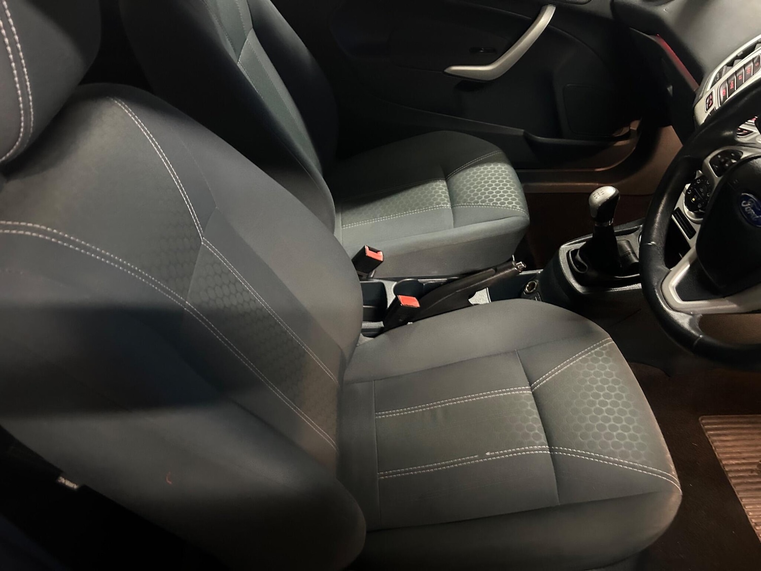 Used Ford Fiesta 2012 for sale - 76801594: Photo 6