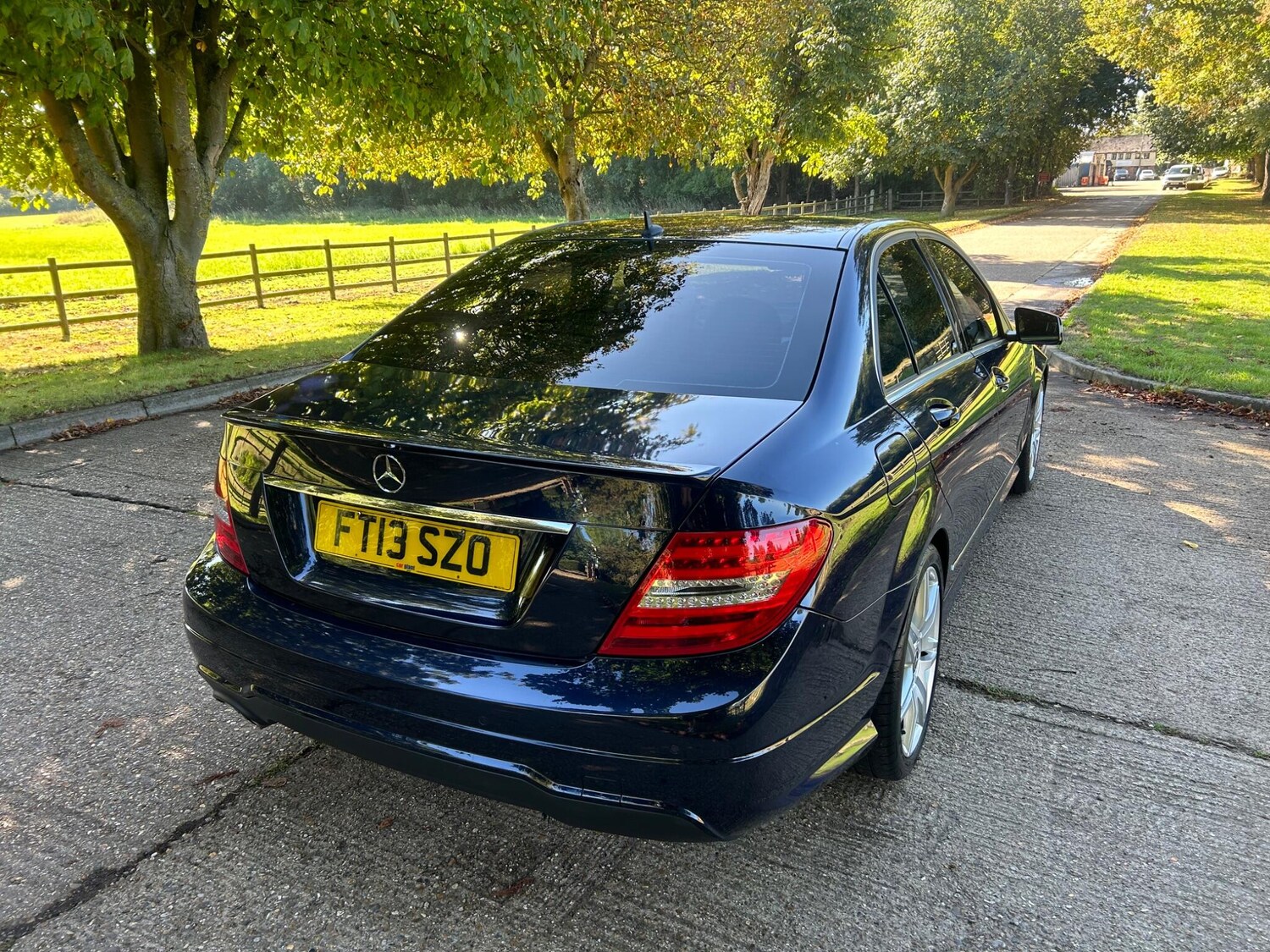 Used Mercedes-Benz C Class 2013 for sale - 76446708: Photo 17