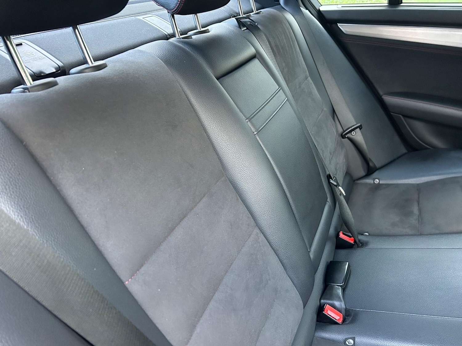 Used Mercedes-Benz C Class 2013 for sale - 76446708: Photo 4